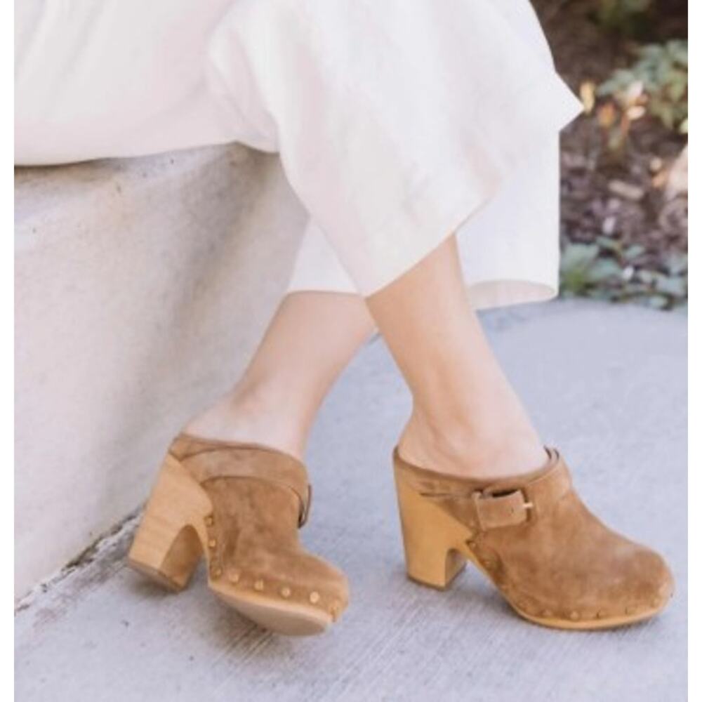 VERONICA BEARD DACEY CLOGS Women's Size 10.5 Brown Suede Leather Gold Studs